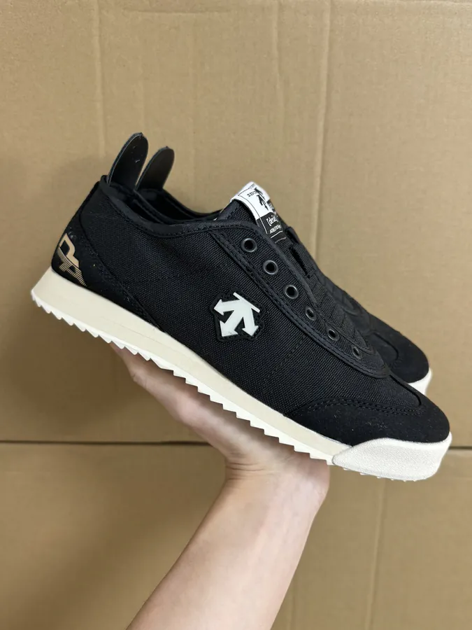 Con Retro Slip On Casual Shoes for Men