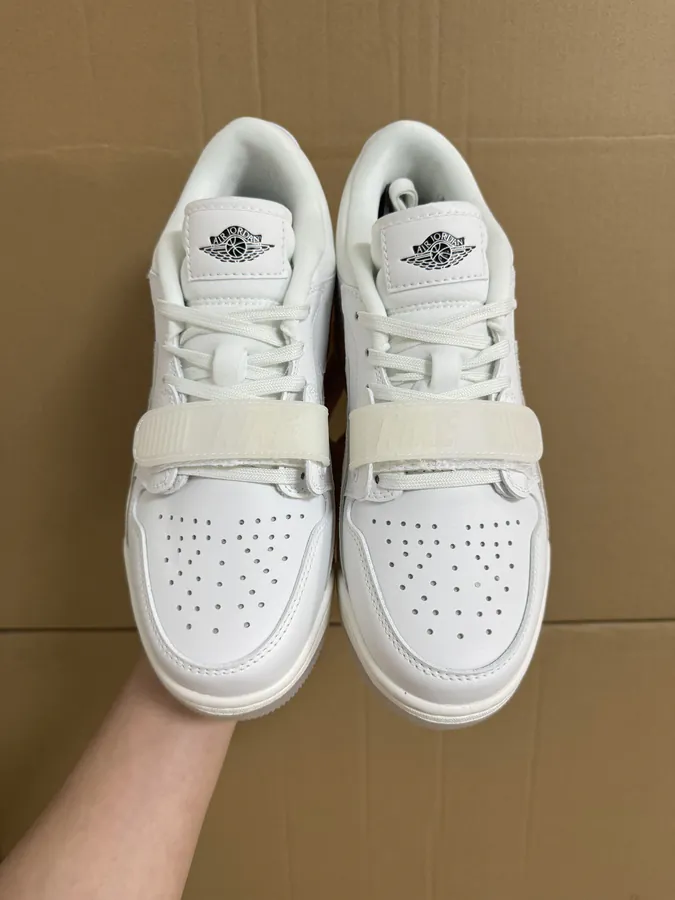Legacy 312 Low WMNS Snake Year Limited Edition Basketball Shoes