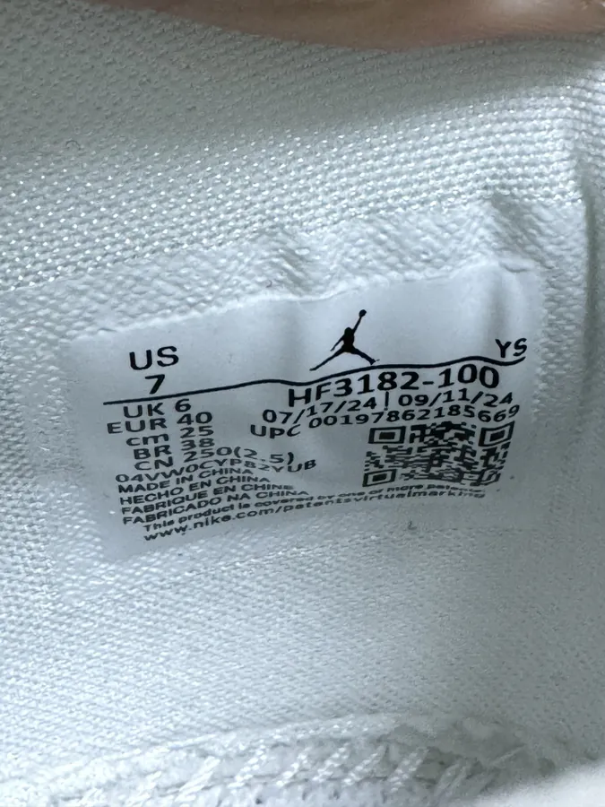 Legacy 312 Low WMNS Snake Year Limited Edition Basketball Shoes