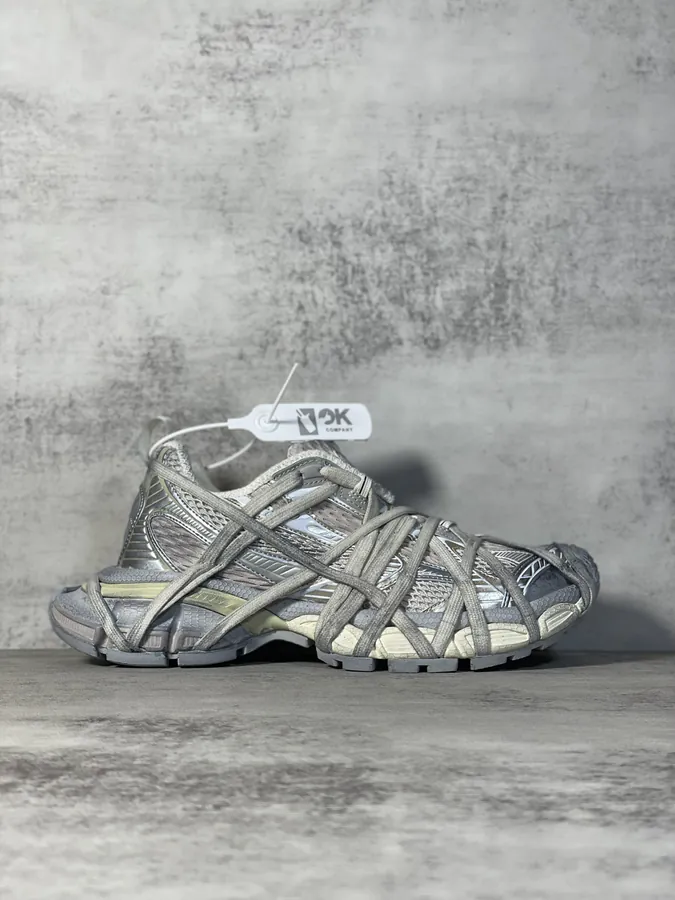 Phantom Sneaker with Straps Tra Trainer Outdoor Style