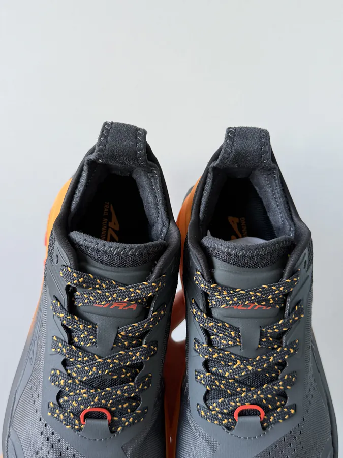 Altra Olympus 6 Black Orange