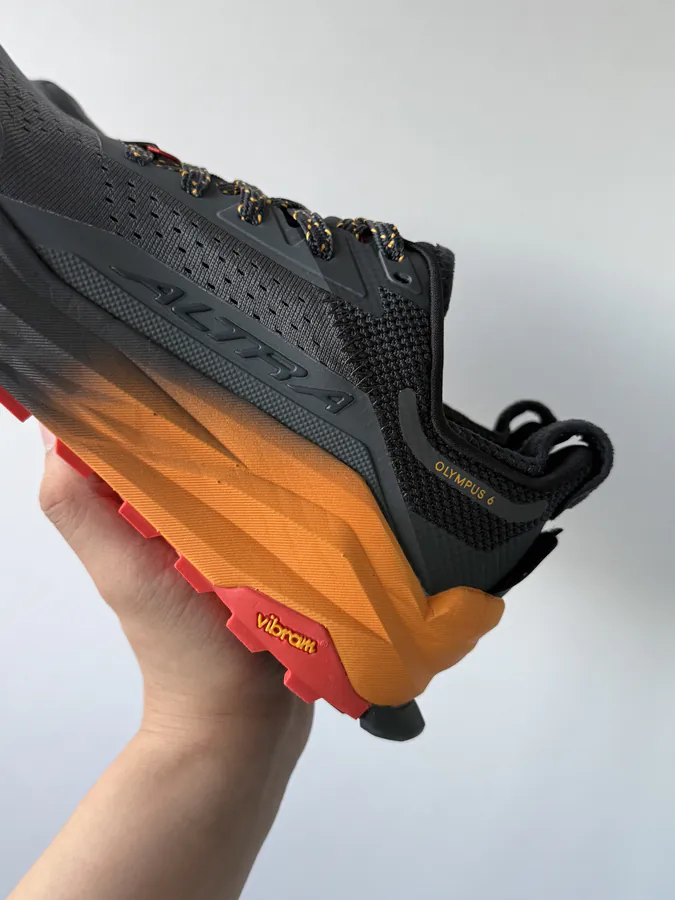 Altra Olympus 6 Black Orange