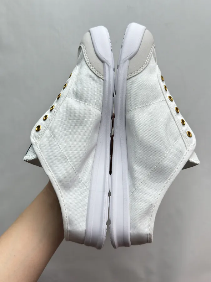 CON One Piece Slip On Shoes in Gray White