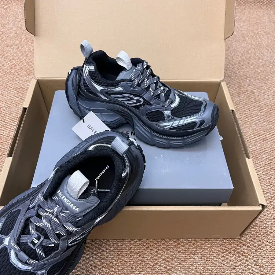 Top Version 6XL Series Couples Dad Shoes in Black and White