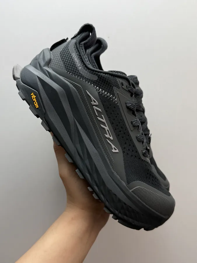Altra Olympus 6 Black