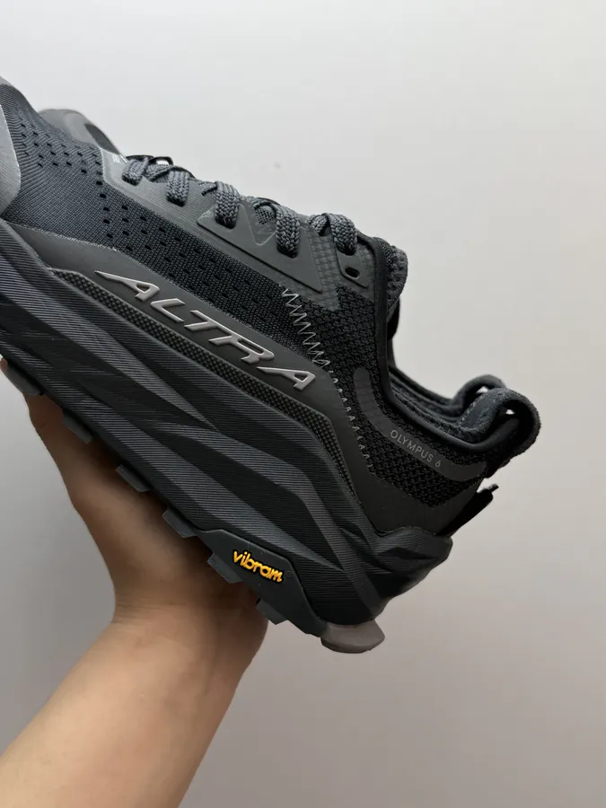 Altra Olympus 6 Black