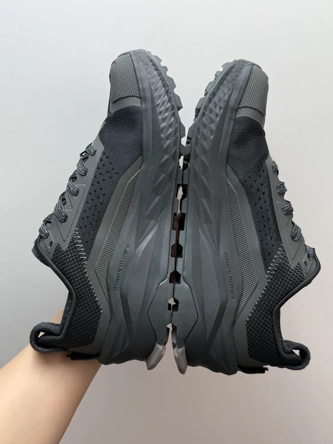 Altra Olympus 6 Black