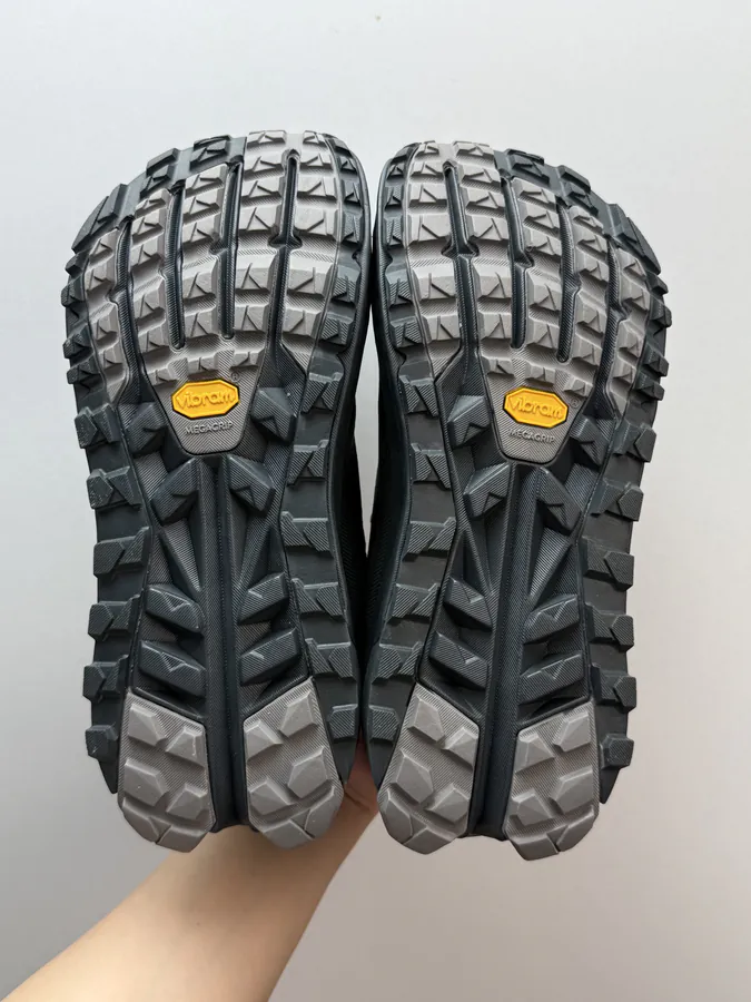 Altra Olympus 6 Black