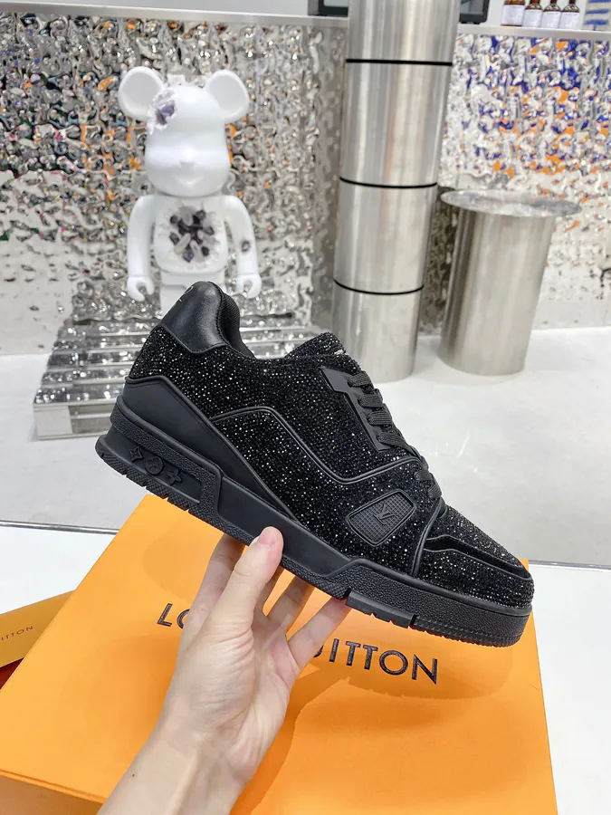 2023 Louis Vuitto Trainer Sparkling Diamond Edition