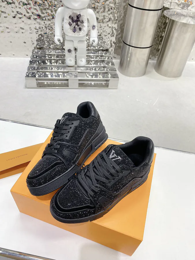 2023 Louis Vuitto Trainer Sparkling Diamond Edition