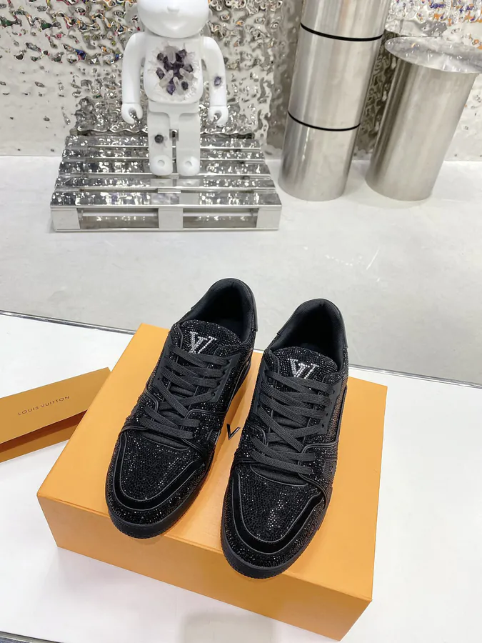 2023 Louis Vuitto Trainer Sparkling Diamond Edition