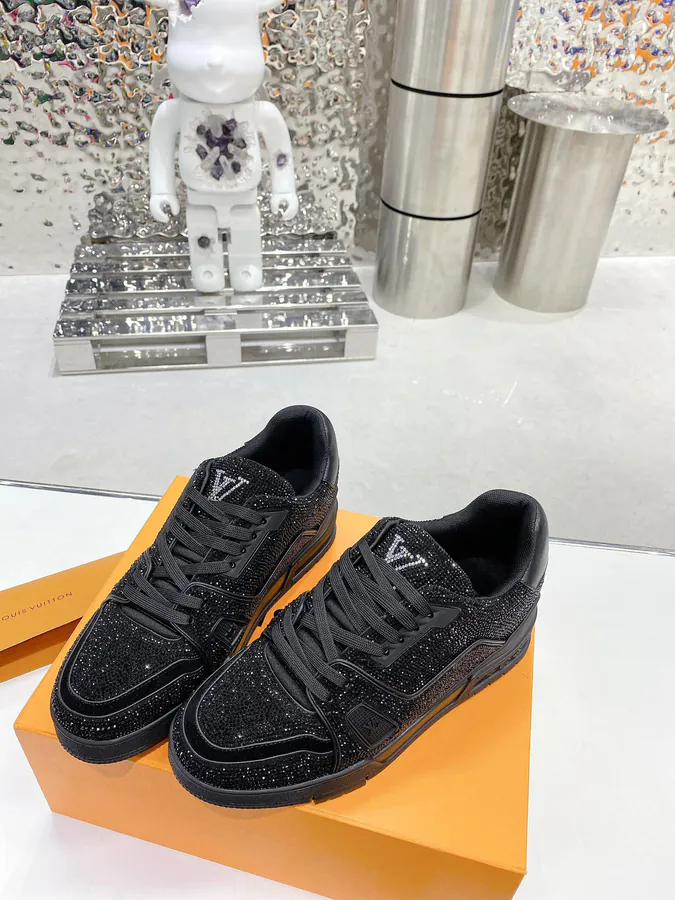 2023 Louis Vuitto Trainer Sparkling Diamond Edition