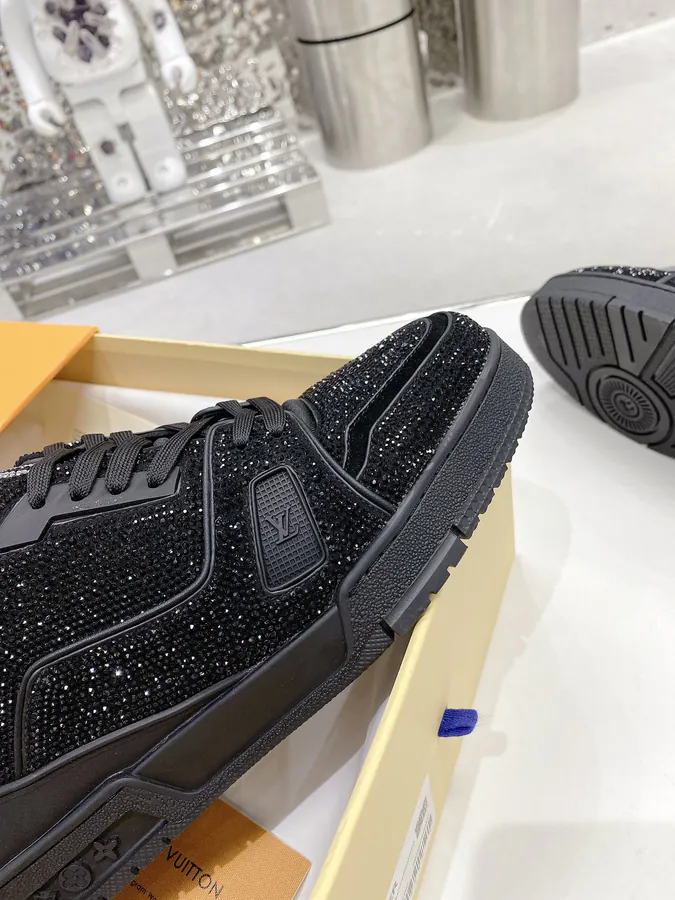 2023 Louis Vuitto Trainer Sparkling Diamond Edition