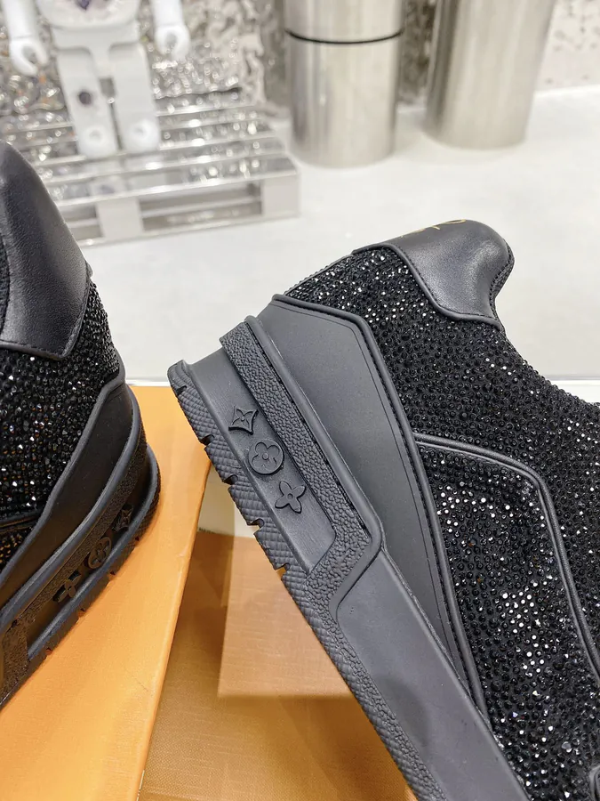 2023 Louis Vuitto Trainer Sparkling Diamond Edition