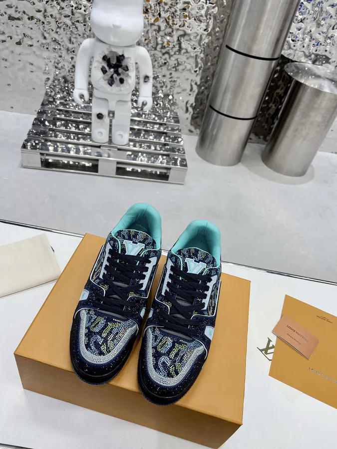 2023 Louis Vuitto Trainer Sparkling Diamond Edition