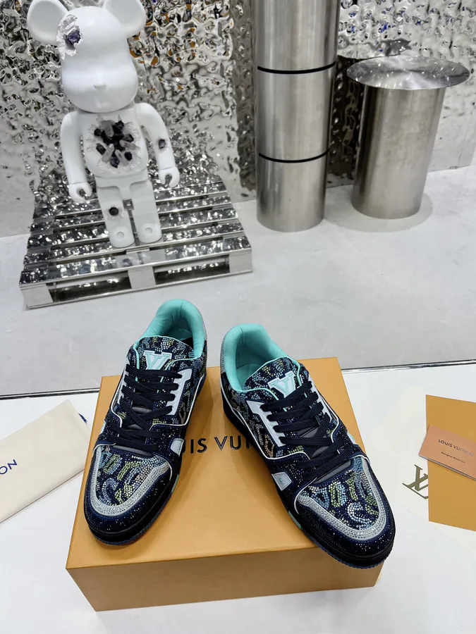 2023 Louis Vuitto Trainer Sparkling Diamond Edition
