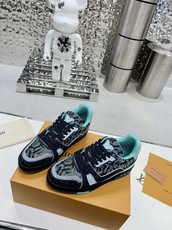 2023 Louis Vuitto Trainer Sparkling Diamond Edition