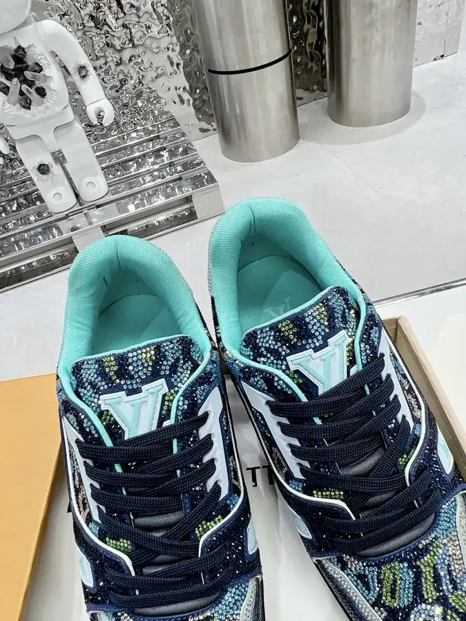2023 Louis Vuitto Trainer Sparkling Diamond Edition