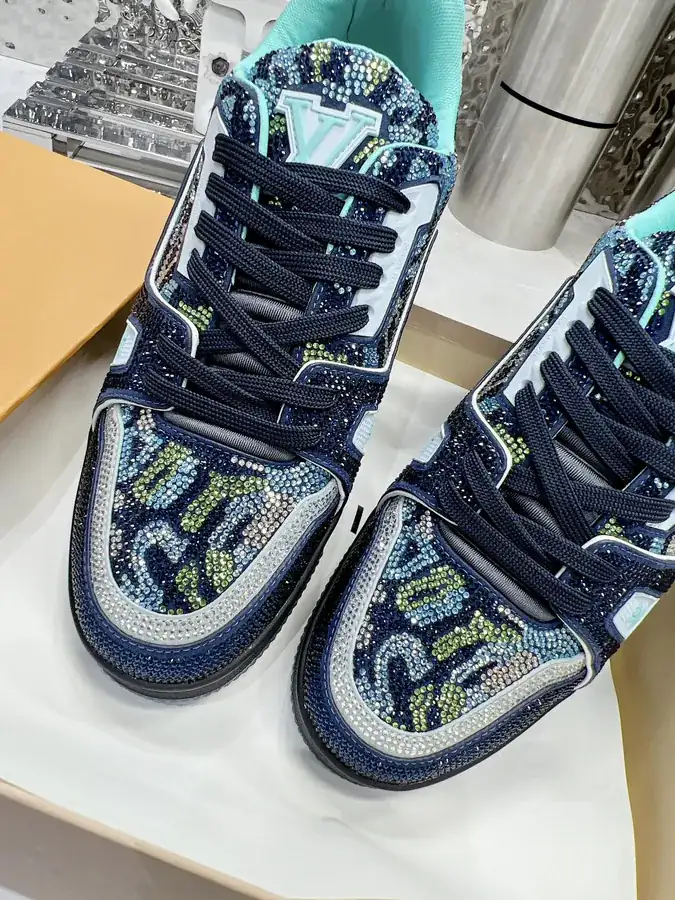 2023 Louis Vuitto Trainer Sparkling Diamond Edition
