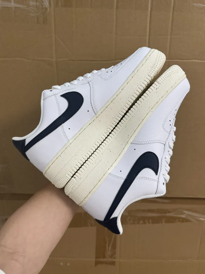 Nike Air Force 1Low Low Top Sneaker