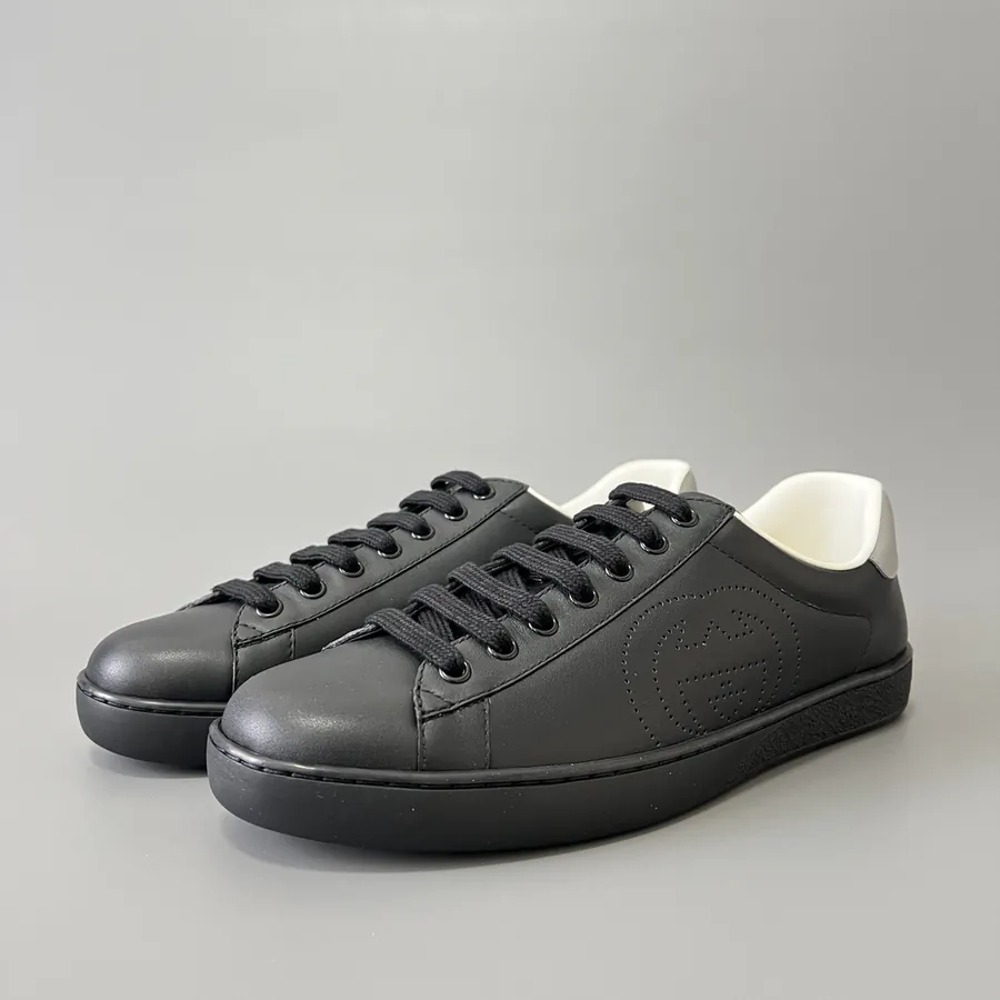 ACE Series Black Low Top Sneakers for Men and Women