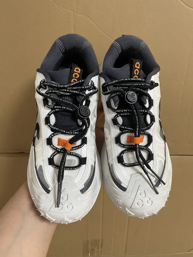 ACG Mountain Fly 2 LOW 登山鞋