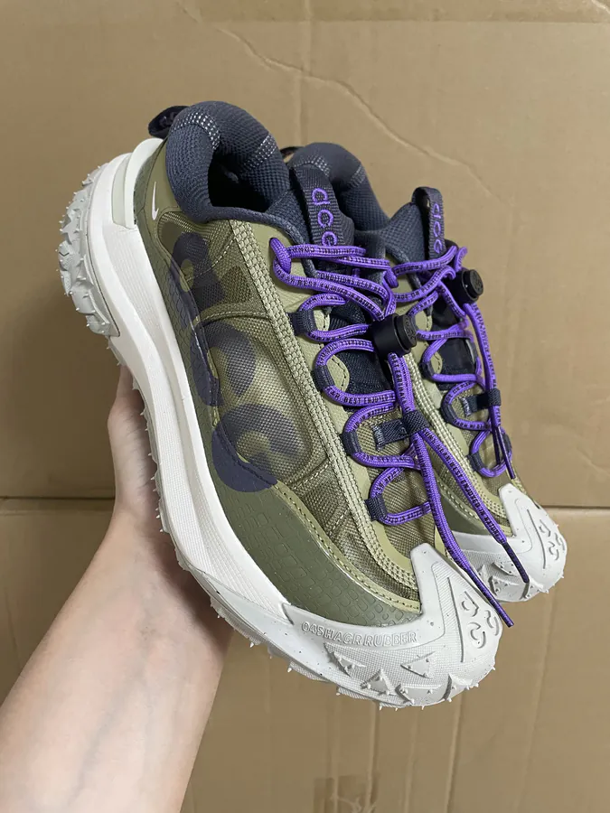 ACG Mountain Fly 2 LOW Trekking Boots with Laces