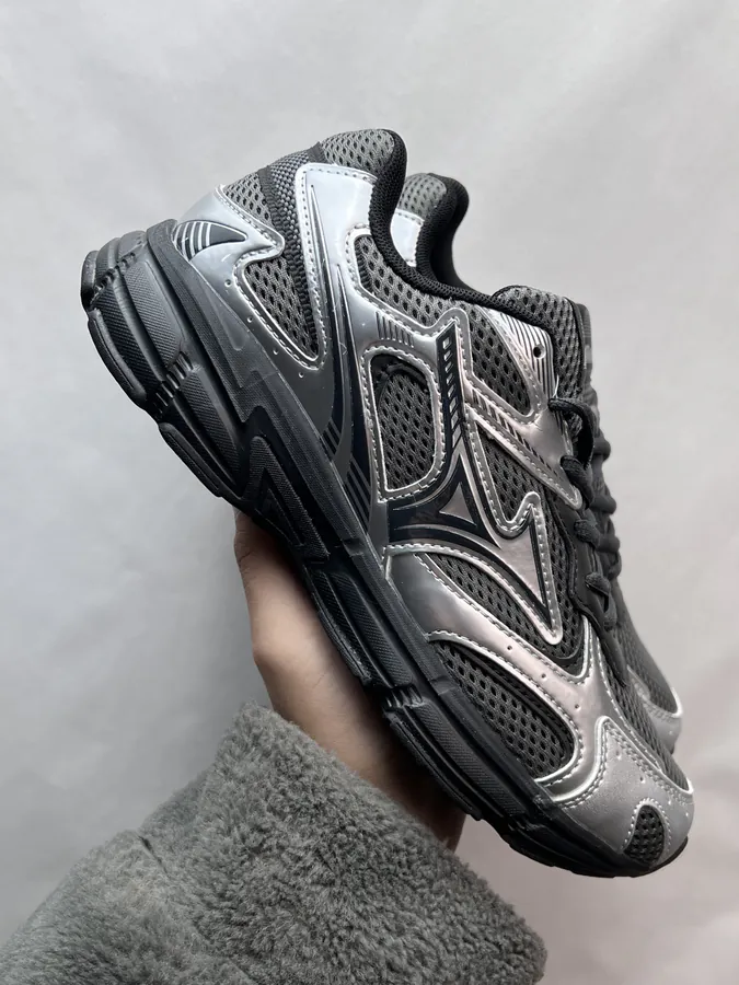 Mizuno Speed 2K Silver Tin Color