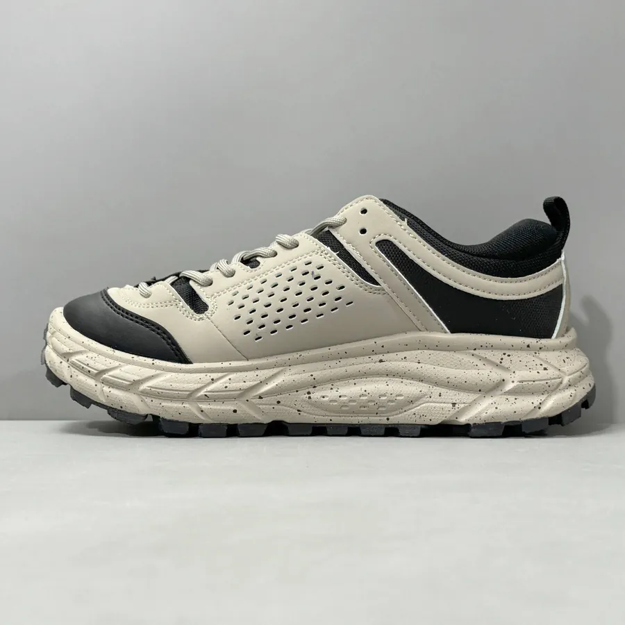 ACG Mountain Fly 2 Low Comfortable Outdoor Sneaker