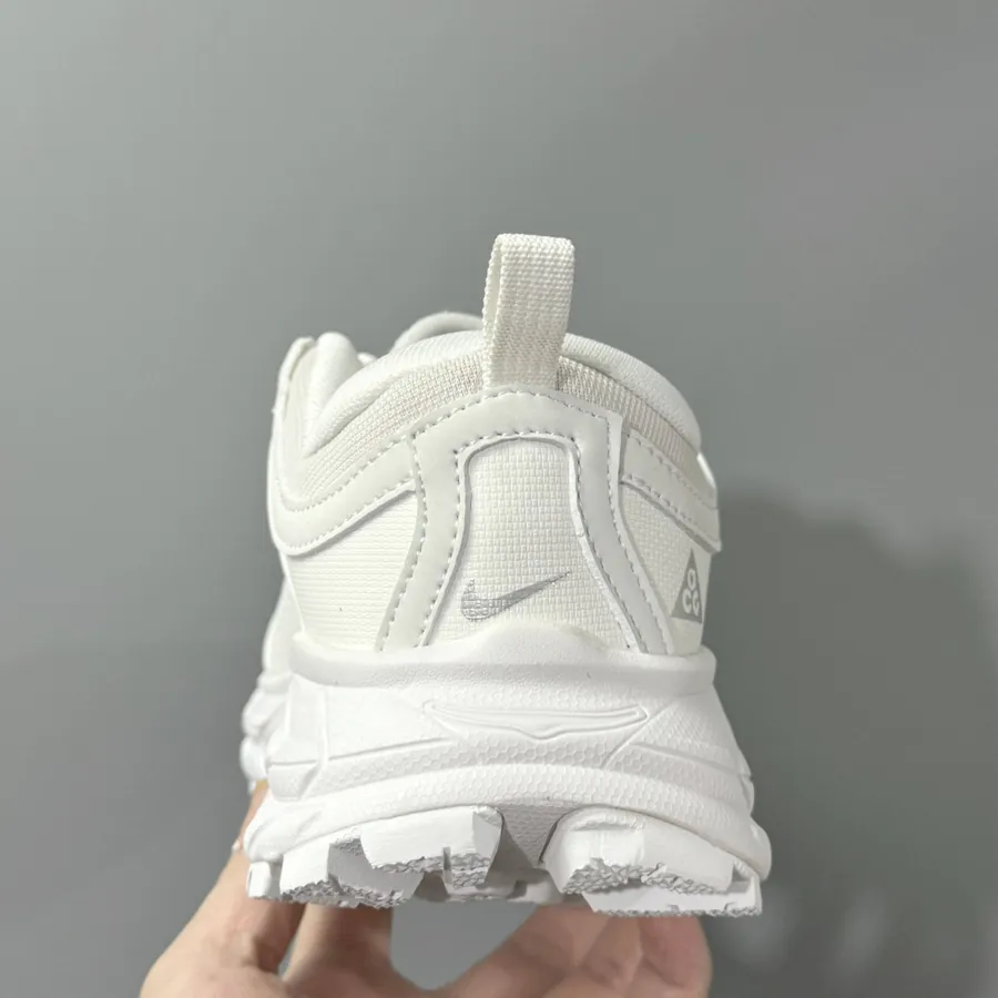 ACG Mountain Fly 2 Low White