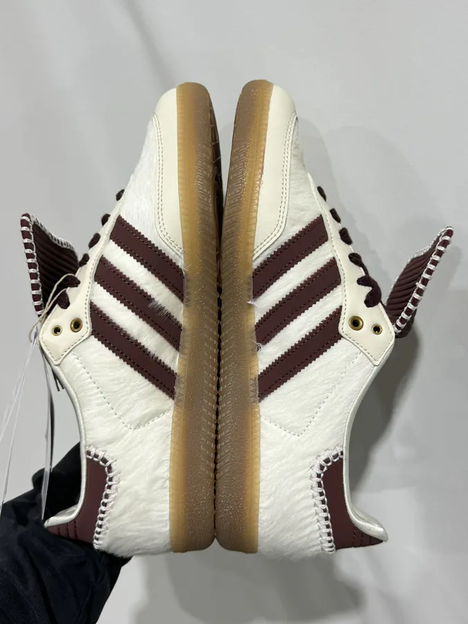 Wales xSamba White Brown