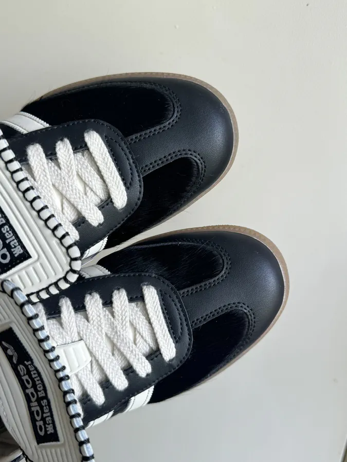 Wales x Samba Black