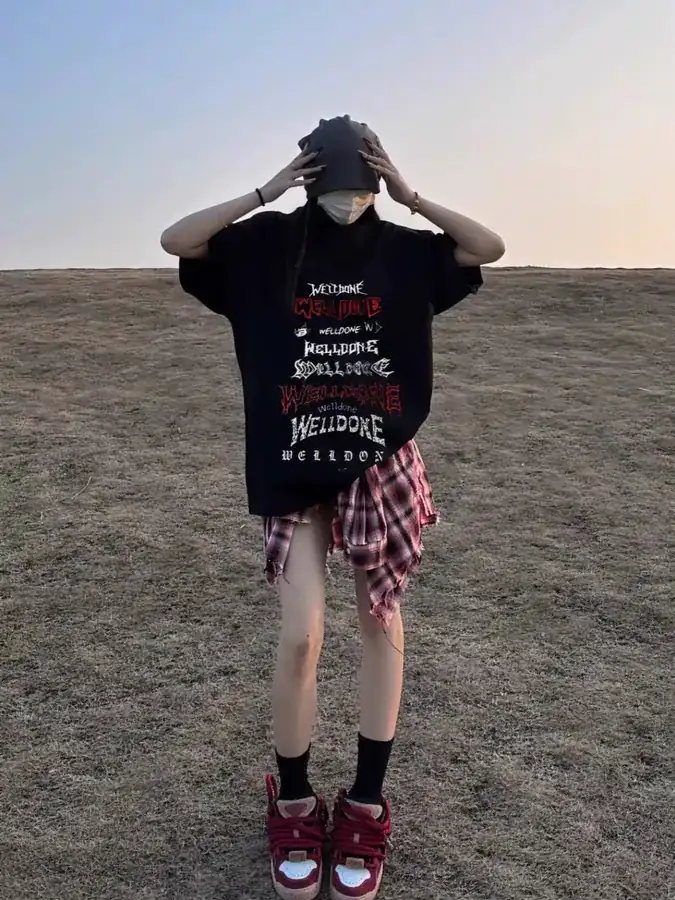 WELLDONE Original Logo Print Short Sleeve T Shirt