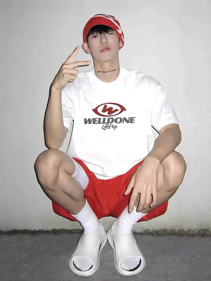 WELLDONE Original Logo Print Short Sleeve T Shirt