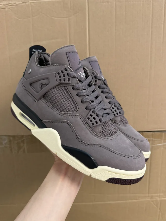 530 Series 4 2023 Amm Grey Suede