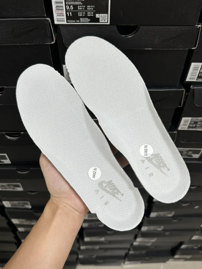 Nike Air Force 107 PRM Comfortable and Versatile Low top Sneaker