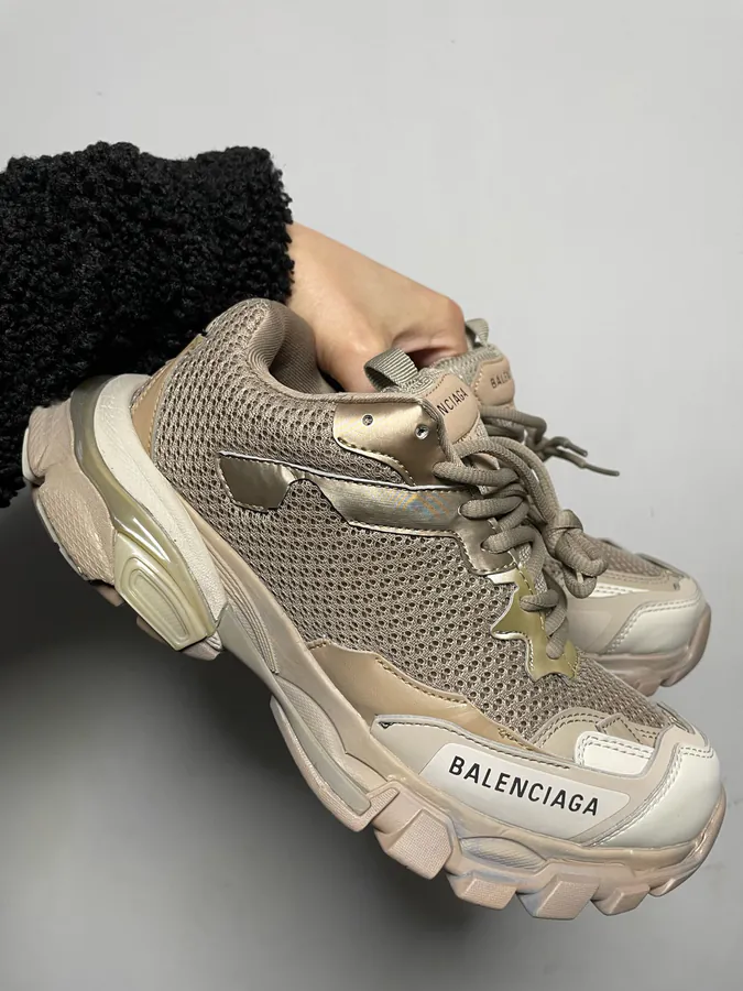Tra Bucket Bag in Champagne Color