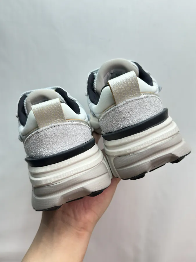 Shoe visual reference image