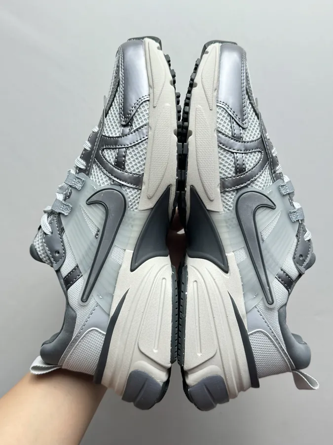 LW Bare Foot Ring V2K in Gray