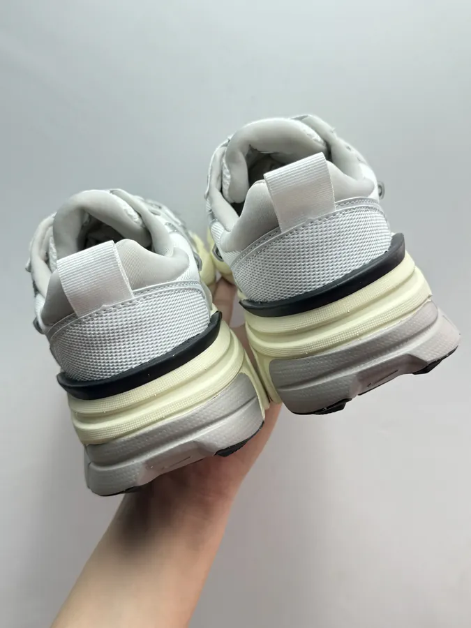 Shoe visual reference image