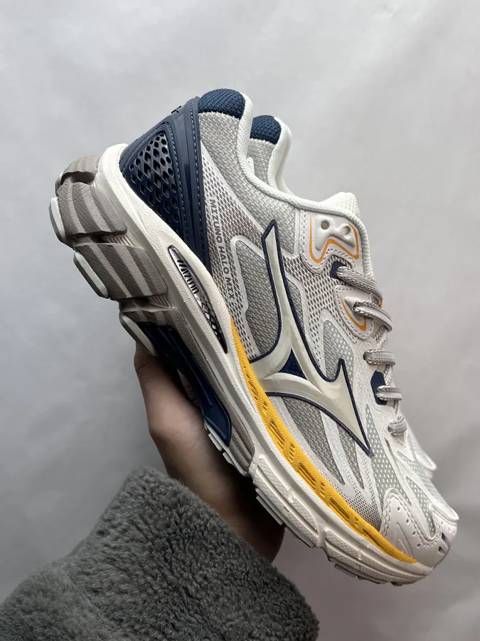 Mizuno Halo Mix Outdoor Running Shoes