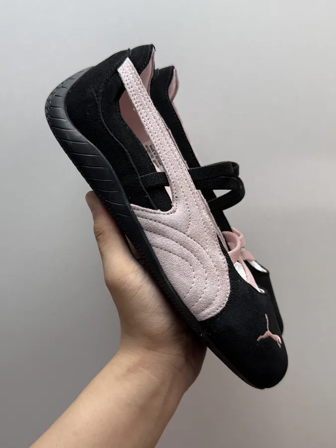 Speed Ballet Minimalist Ballet Flats in Black and Pink