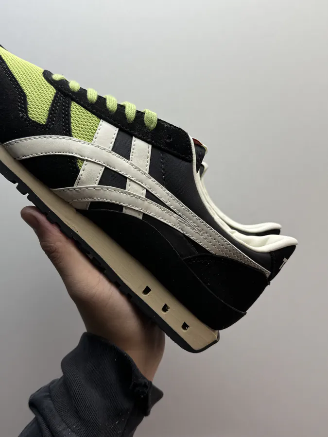 Onitsuka Tiger Ultimate 81 Nm White, Black, Green
