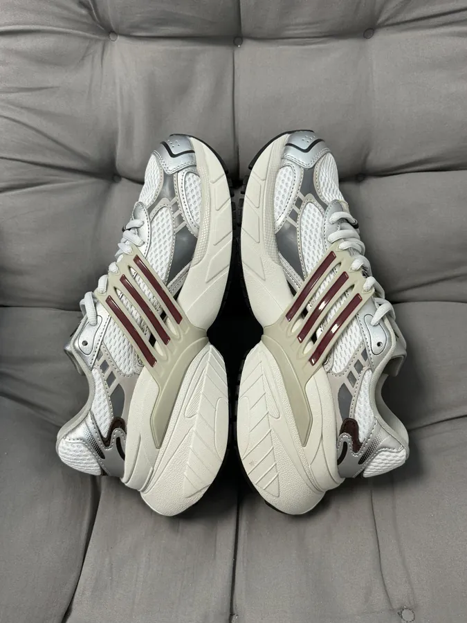 Tra Series 3XL Runner Deluxe Sneaker