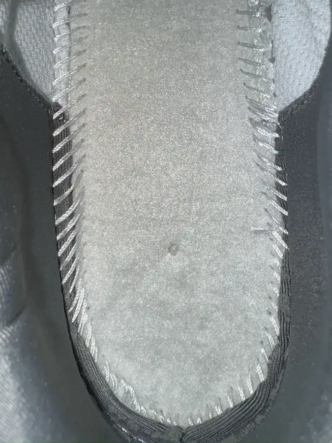 LW Original V2K Bucket Bag in Gray
