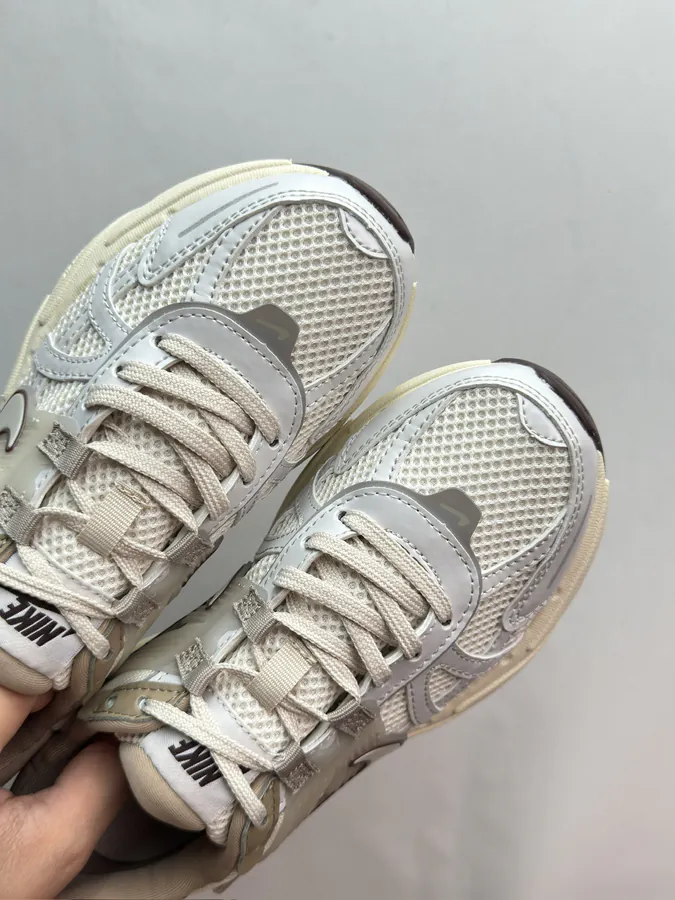 LW Original High Top Sneaker in Gray White