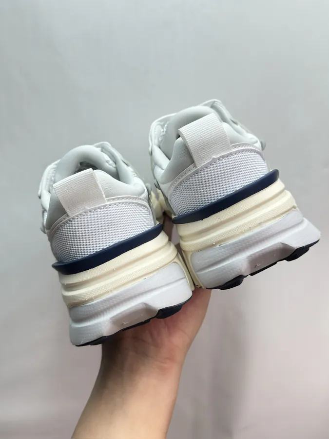 Shoe visual reference image