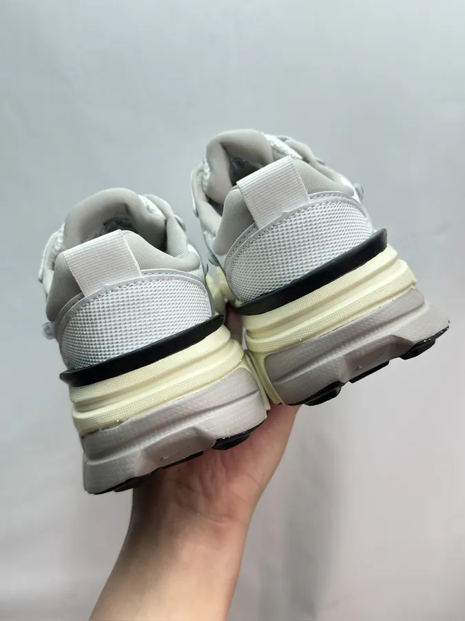 LW Original V2K Bucket Bag Gray