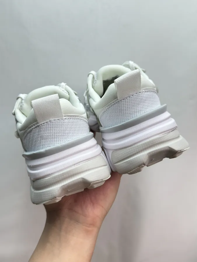Shoe visual reference image