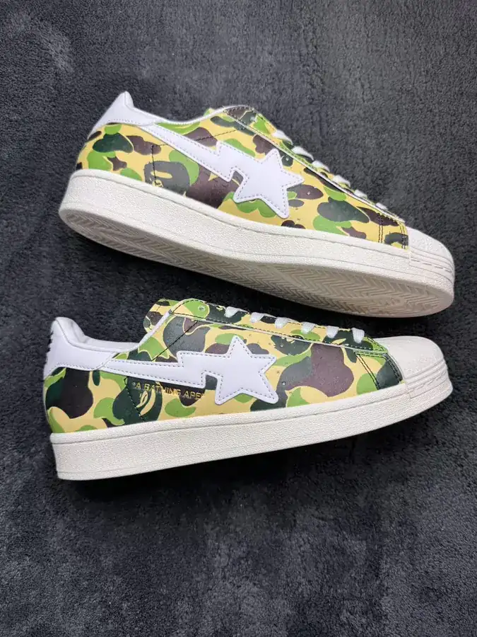 A BATHING APE x Originals Superstar 80s Camo Shell Toe
